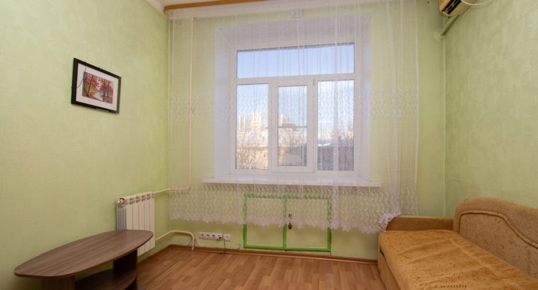Продам 2-х комнатную квартиру по ул. Ленина 8