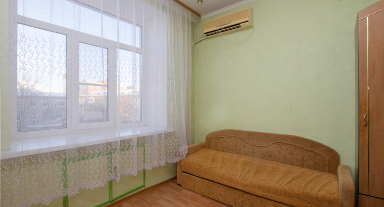 Продам 2-х комнатную квартиру по ул. Ленина 8