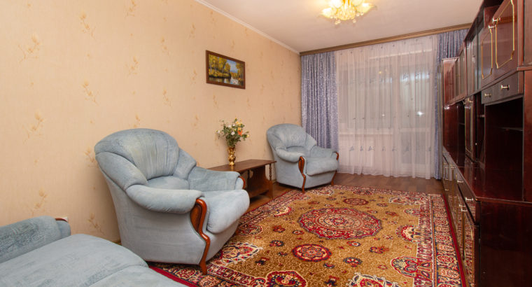 Продам 2- комнатную квартиру по ул. Карла Маркса 147