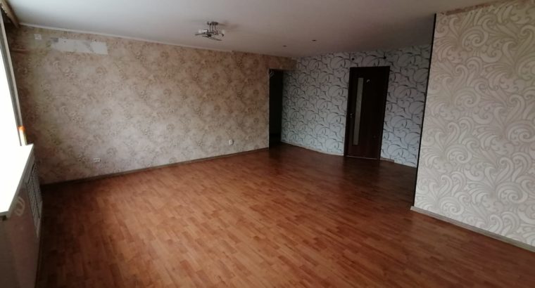 Продам Недорого квартиру в центре Хабаровска