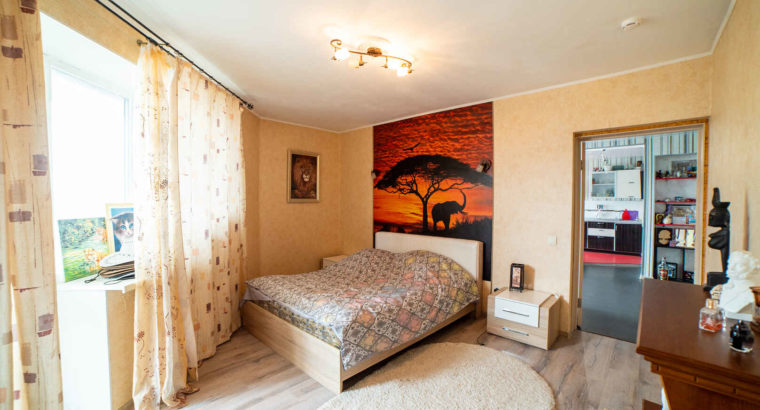 Продам 3х комнатная квартира на Ерофей Арене г. Хабаровск