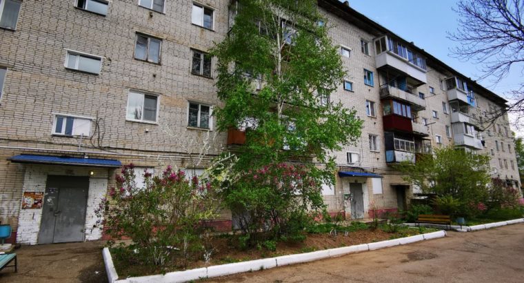Продам трехкомнатную квартиру в микрорайоне Сопка в г. Биробиджане