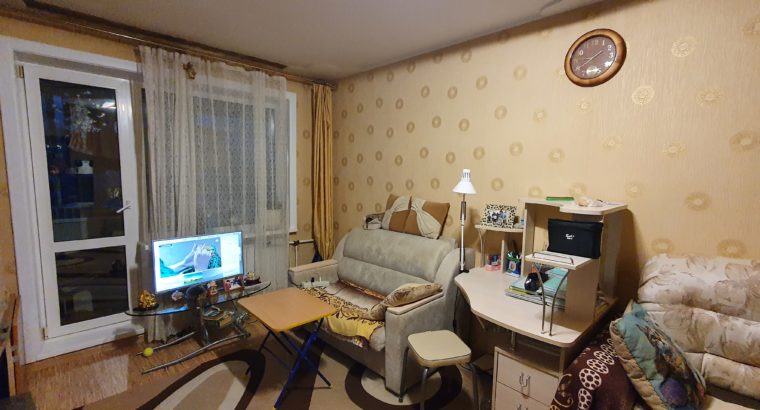 Продам квартиру Олега Кошевого 29