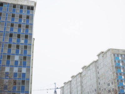 ФГУП «ГВСУ №6» (ранее — «Дальспецстрой»)  объявил о торгах комплекса незавершенных жилых домов в Краснофлотском районе