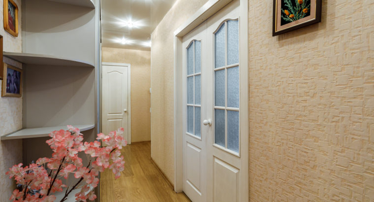 Продам двухкомнатную квартиру в 1 микрорайоне г. Хабаровска